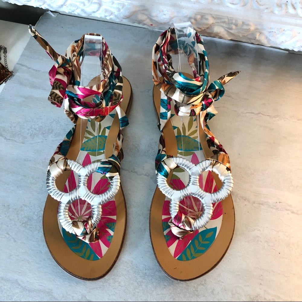 Wild Rose 🌹 Bright Boho Satin Leaf Print Lace-up Sandals Size 9